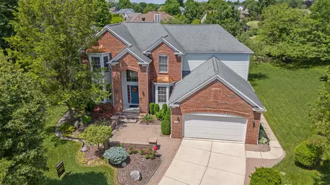 1748 Bedlington Crt Ct, Rochester Hills, MI 48307