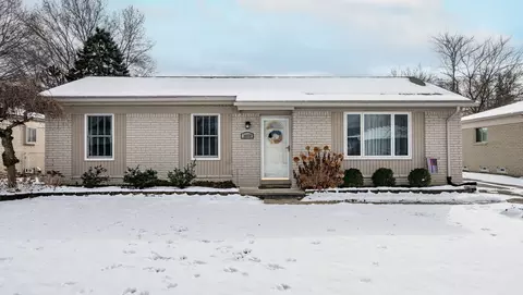 14938 Alma Dr, Sterling Heights, MI 48313
