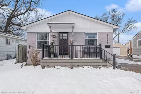 26569 Barrington St, Madison Heights, MI 48071