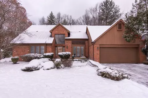 23342 Derby Ln, Farmington Hills, MI 48336