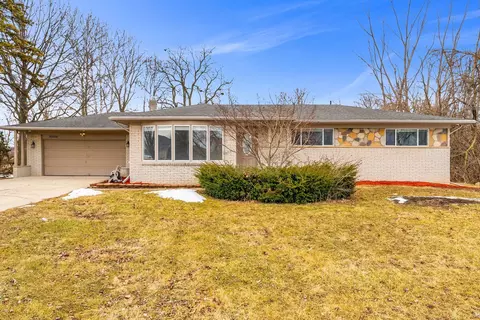 50500 Card Rd, Macomb, MI 48044