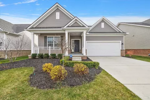 47835 Barrington Dr, Canton, MI 48188