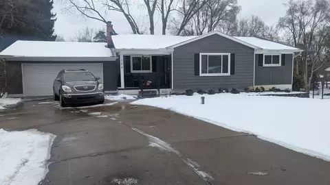 166 Arizona Ave, Rochester Hills, MI 48309