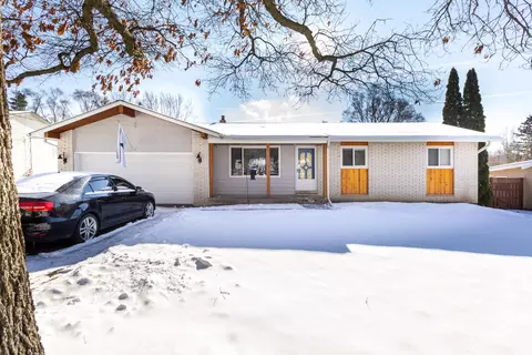 4240 England Beach Rd, White Lake, MI 48383