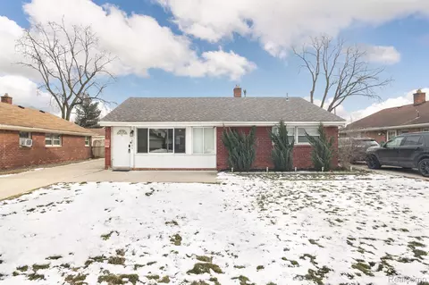 18745 Hamann St, Riverview, MI 48193