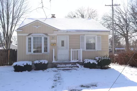 20747 Champaign St, Taylor, MI 48180