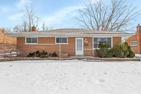 19940 Brentwood St, Livonia, MI 48152
