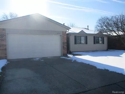 13714 Villa Pointe Dr 5 Dr, Warren, MI 48088