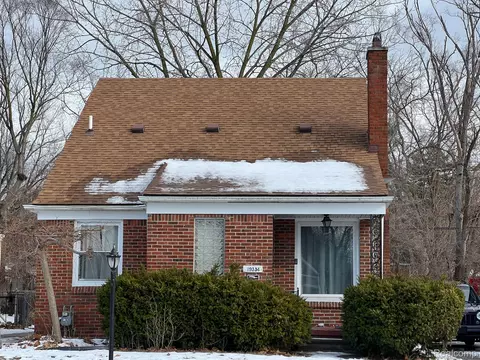19354 Murray Hill St, Detroit, MI 48235