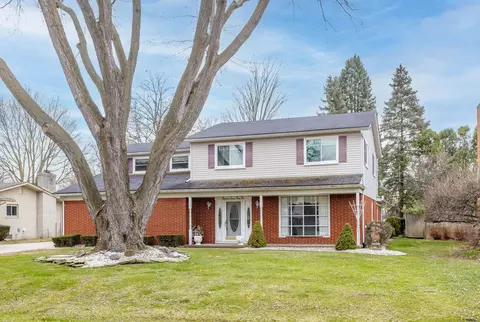 18742 Thomasine St, Clinton Township, MI 48036
