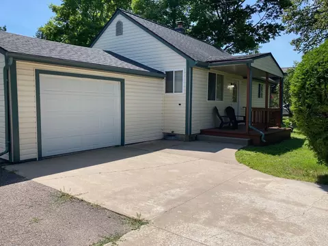 216 Pine Trl, St. Ignace, MI 49781