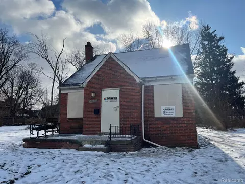 14274 Kilbourne St, Detroit, MI 48213