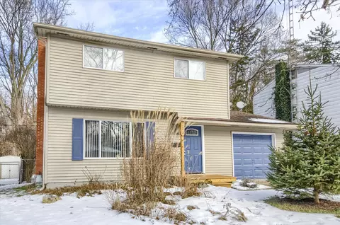 2829 Hampstead Dr, Flint, MI 48506