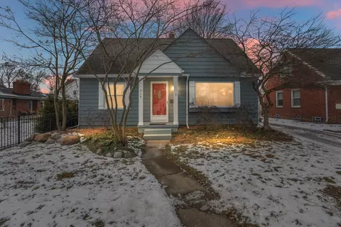 918 Lloyd Ave, Royal Oak, MI 48073