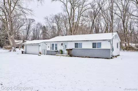 20869 Melrose St, Southfield, MI 48075