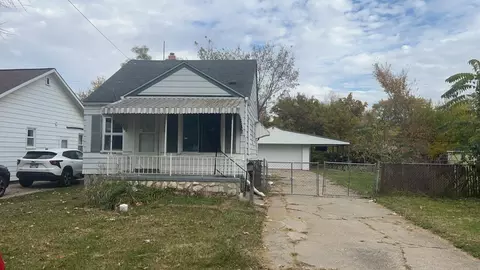 18674 Centralia St, Redford, MI 48240
