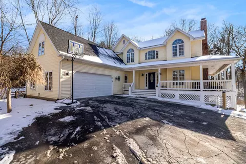 7896 Winans Lake Rd, Brighton, MI 48116