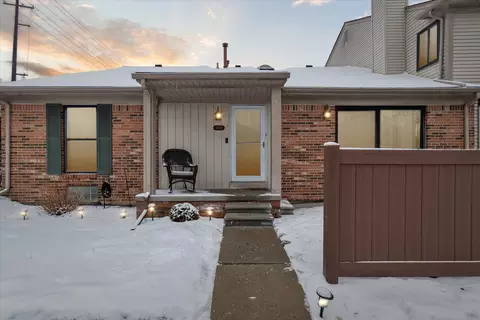 41354 Southwind Dr, Canton, MI 48188