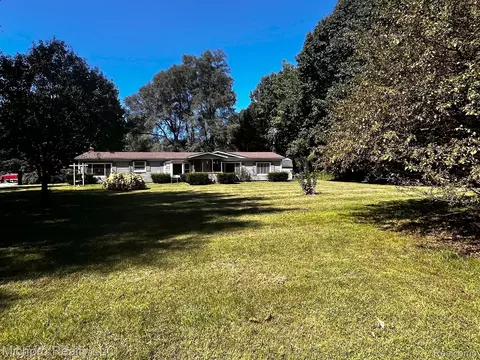 5739 Five Lakes Rd, Deerfield, MI 48461