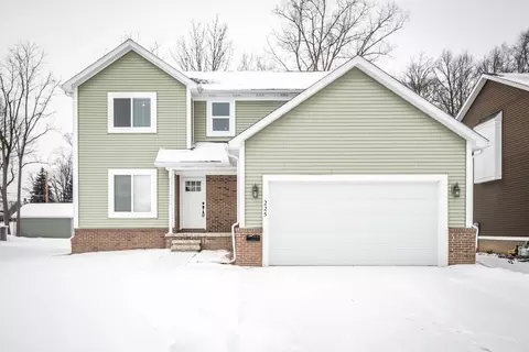 225 Mussey St, Romeo, MI 48065