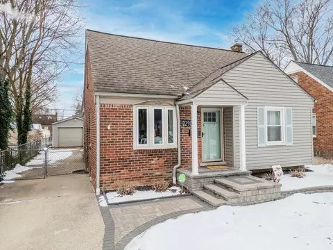 2907 N Connecticut Ave, Royal Oak, MI 48073