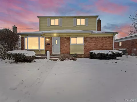 28640 Park, Madison Heights, MI 48071