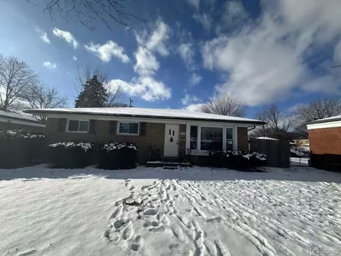 28019 Marcia Ave, Warren, MI 48093
