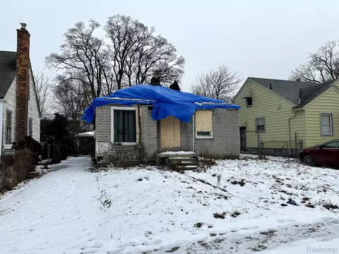 20452 Pinehurst St, Detroit, MI 48221