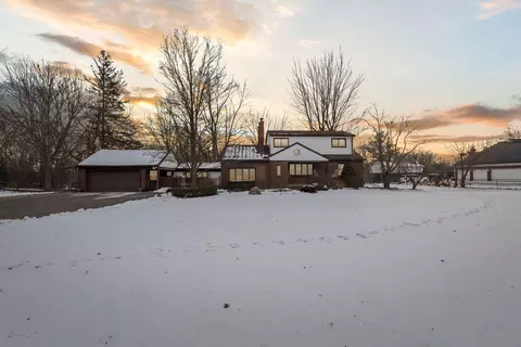 20840 Harrington St, Clinton Township, MI 48036
