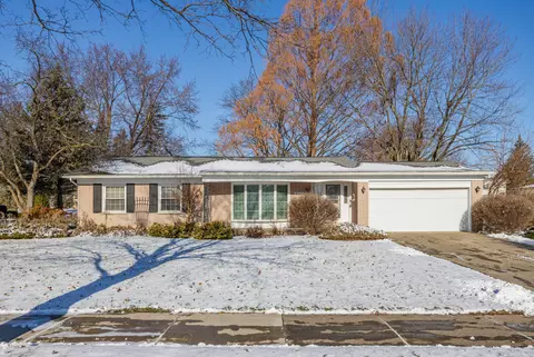 36578 Bennett St, Livonia, MI 48152
