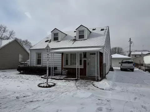 5749 Robindale Ave, Dearborn Heights, MI 48127