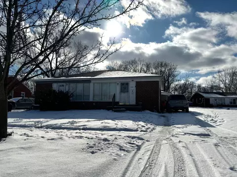 2632 Stieber St, Westland, MI 48186