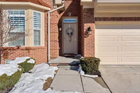 4553 Brookstone Dr, Canton, MI 48188