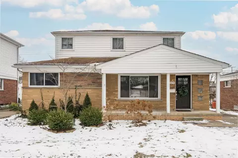 28829 Rockwood, Saint Clair Shores, MI 48081