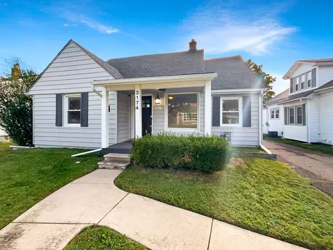 3174 Bacon Ave, Berkley, MI 48072