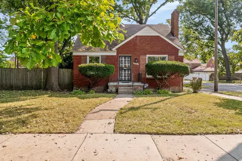 19300 Sussex St, Detroit, MI 48235