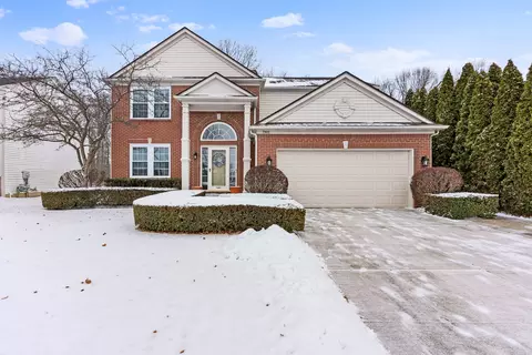 7983 Springwater Dr, Ypsilanti, MI 48197