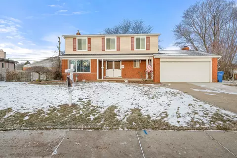 30133 Aleta Cir, Warren, MI 48093