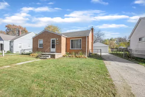 23036 Rausch Ave, Eastpointe, MI 48021