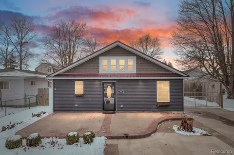 366 Anderson St, Milan, MI 48160