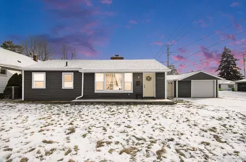 23008 Donald Ave, Eastpointe, MI 48021