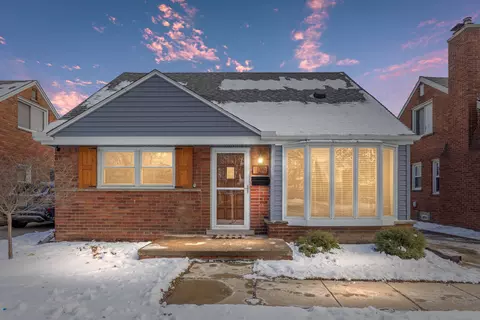 1139 16th St, Wyandotte, MI 48192