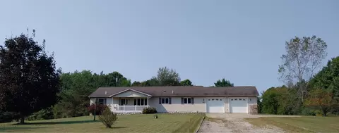 325 W Castle Rd, Deerfield, MI 48435