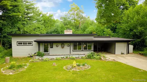 1505 Kensington Ave, Flint, MI 48503