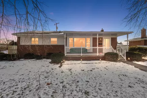3301 Ward St, Trenton, MI 48183