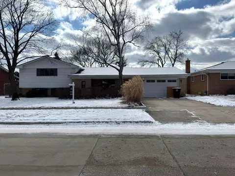 29323 Meadowlark St, Livonia, MI 48154