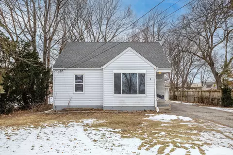 8255 Garbor Ave, Warren, MI 48093