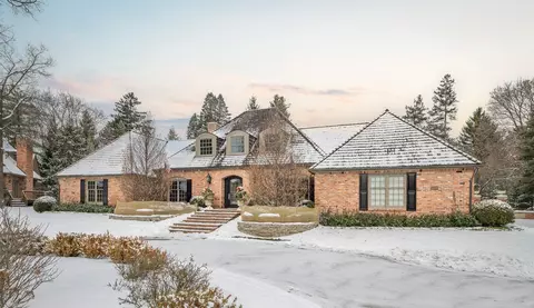 1505 Ashford Ln, Birmingham, MI 48009