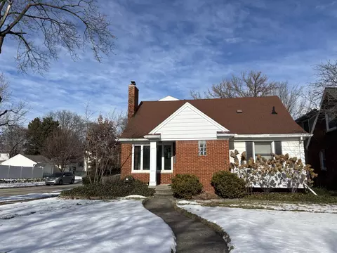 2601 Windemere Rd, Birmingham, MI 48009