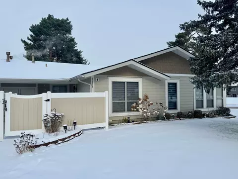 39535 Village Wood Rd, Novi, MI 48375